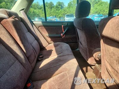 Zdjęcie 10 z 12 samochodu: 1992 HONDA ACCORD EX VIN:1HGCB7671NA219783 - miniatura