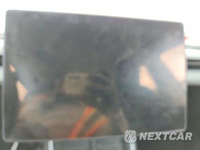 Zdjęcie 9 z 12 samochodu: 2026 TESLA MODEL Y VIN:7SAYGDEE2TF410849 - miniatura