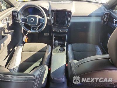 Zdjęcie 8 z 13 samochodu: 2022 VOLVO XC40 P8 RECHARGE ULTIMATE VIN:YV4ED3UB7N2684299 - miniatura