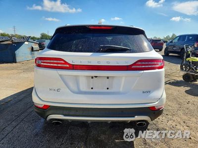 Zdjęcie 6 z 13 samochodu: 2017 LINCOLN MKC RESERVE VIN:5LMCJ3C9XHUL47550 - miniatura