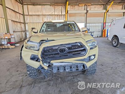 Piąte zdjęcie samochodu w środku: 2017 TOYOTA TACOMA SR5 V6 VIN:5TFAZ5CN3HX024391 - miniatura