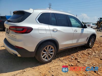 Trzecie zdjęcie samochodu z tyłu: 2021 BMW X5 XDRIVE45E VIN:5UXTA6C01M9D91560 - miniatura