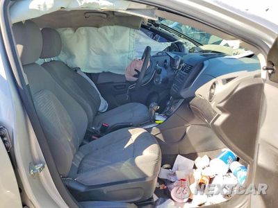 Zdjęcie 7 z 12 samochodu: 2014 CHEVROLET SONIC LS VIN:1G1JA5SH7E4198649 - miniatura