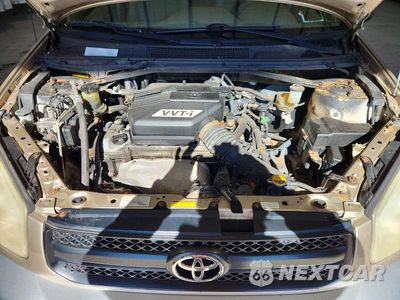 Zdjęcie 12 z 13 samochodu: 2005 TOYOTA RAV4 BASE VIN:JTEHD20V050055419 - miniatura