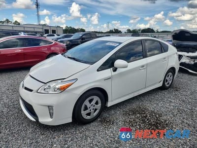 2013 TOYOTA PRIUS THREE JTDKN3DU7D1685932 - główne zdjęcie licytacji z USA - miniatura