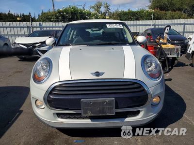Piąte zdjęcie samochodu w środku: 2016 MINI COOPER VIN:WMWXP5C51G3B76188 - miniatura
