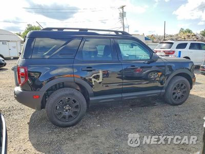 Trzecie zdjęcie samochodu z tyłu: 2026 FORD BRONCO SPORT BADLANDS VIN:3FMCR9DAXTRE82745 - miniatura