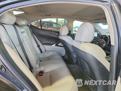 Zdjęcie 10 z 12 samochodu: 2011 LEXUS IS 350 VIN:JTHBE5C21B5025434 - miniatura