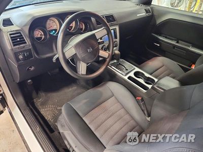 Zdjęcie 8 z 12 samochodu: 2010 DODGE CHALLENGER SE VIN:2B3CJ4DV8AH322942 - miniatura