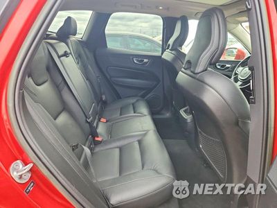 Zdjęcie 10 z 13 samochodu: 2023 VOLVO XC60 PLUS VIN:YV4L12RE2P1256890 - miniatura