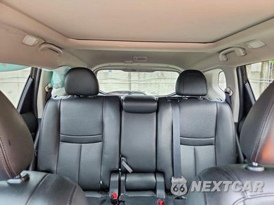 Zdjęcie 10 z 13 samochodu: 2019 NISSAN ROGUE SL VIN:5N1AT2MT1KC843343 - miniatura