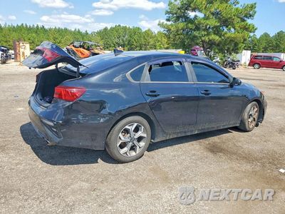 Trzecie zdjęcie samochodu z tyłu: 2019 KIA FORTE LXS VIN:3KPF24AD4KE130466 - miniatura