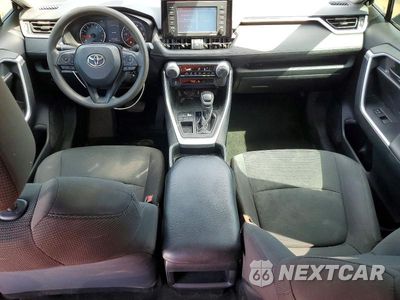 Zdjęcie 8 z 13 samochodu: 2020 TOYOTA RAV4 LE VIN:2T3H1RFV4LW072603 - miniatura