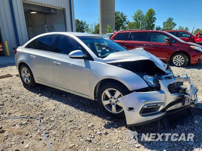 Czwarte zdjęcie samochodu z boku: 2015 CHEVROLET CRUZE LT VIN:1G1PC5SB0F7219051 - miniatura