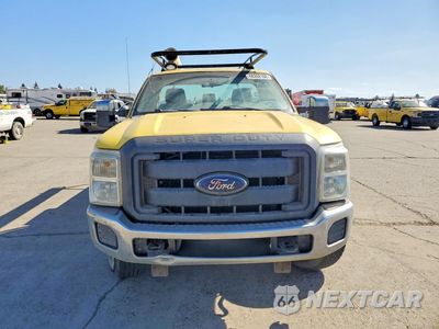 Piąte zdjęcie samochodu w środku: 2013 FORD F250 SUPER DUTY VIN:1FTBF2B64DEB52067 - miniatura