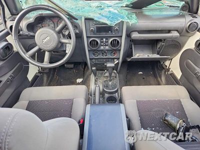 Zdjęcie 8 z 12 samochodu: 2009 JEEP WRANGLER UNLIMITED X VIN:1J4GA39149L766750 - miniatura