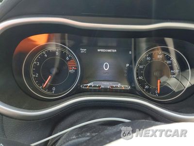 Zdjęcie 9 z 13 samochodu: 2017 JEEP CHEROKEE LIMITED VIN:1C4PJMDB5HW614825 - miniatura