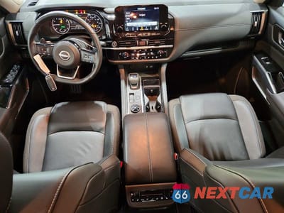 Zdjęcie 8 z 13 samochodu: 2024 NISSAN PATHFINDER SL VIN:5N1DR3CD8RC214264 - miniatura