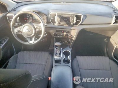 Zdjęcie 8 z 13 samochodu: 2017 KIA SPORTAGE LX VIN:KNDPMCAC2H7038264 - miniatura