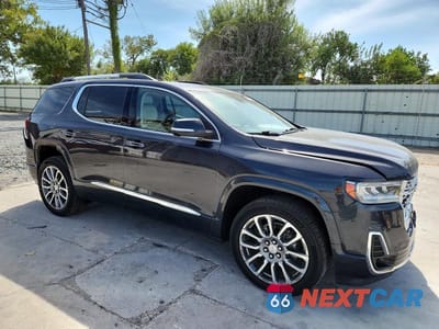 Czwarte zdjęcie samochodu z boku: 2021 GMC ACADIA DENALI VIN:1GKKNXLS0MZ189688 - miniatura