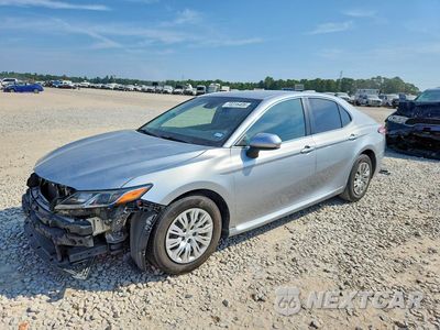 2018 TOYOTA CAMRY L 4T1B11HK7JU650404 - główne zdjęcie licytacji z USA - miniatura