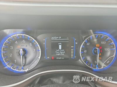 Zdjęcie 9 z 13 samochodu: 2018 CHRYSLER PACIFICA TOURING L VIN:2C4RC1BG7JR227305 - miniatura