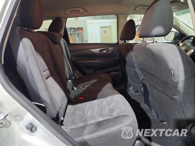 Zdjęcie 11 z 13 samochodu: 2015 NISSAN ROGUE SV VIN:KNMAT2MV1FP556900 - miniatura