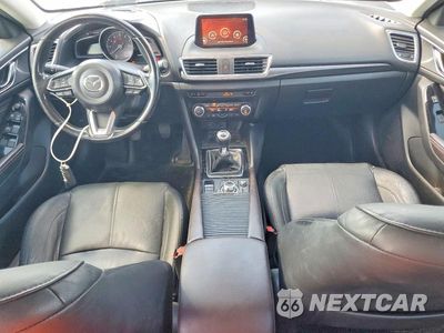 Zdjęcie 8 z 12 samochodu: 2018 MAZDA 3 GRAND TOURING VIN:3MZBN1M34JM207507 - miniatura