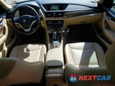 Zdjęcie 8 z 13 samochodu: 2014 BMW X1 XDRIVE28I VIN:WBAVL1C51EVY21142 - miniatura