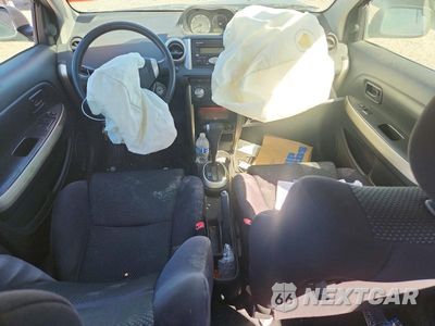 Zdjęcie 8 z 11 samochodu: 2005 SCION XA BASE VIN:JTKKT624950108166 - miniatura