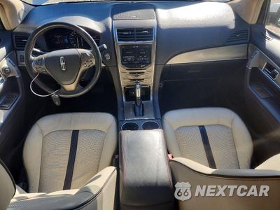 Zdjęcie 8 z 12 samochodu: 2014 LINCOLN MKX VIN:2LMDJ8JK5EBL06355 - miniatura