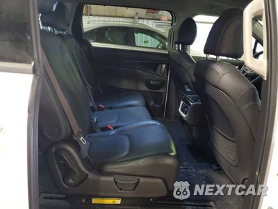 Zdjęcie 11 z 13 samochodu: 2025 KIA CARNIVAL HYBRID SX VIN:KNDNE5KA8S6041230 - miniatura