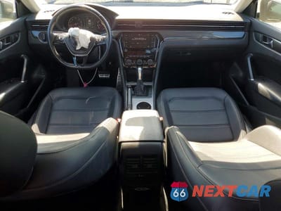 Zdjęcie 8 z 13 samochodu: 2020 VOLKSWAGEN PASSAT R-LINE VIN:1VWMA7A37LC026370 - miniatura