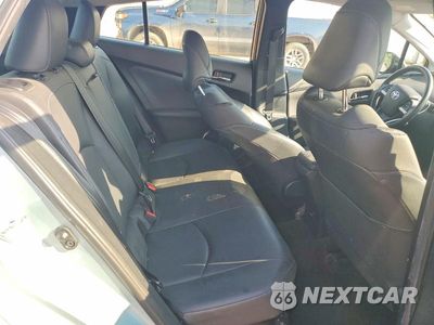 Zdjęcie 11 z 13 samochodu: 2016 TOYOTA PRIUS FOUR TOURING VIN:JTDKARFU7G3507927 - miniatura