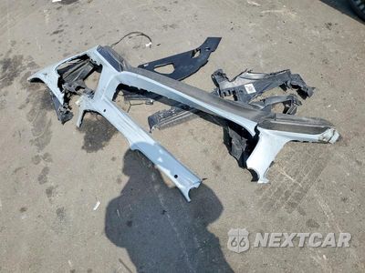 Zdjęcie 12 z 13 samochodu: 2025 BMW M8 VIN:WBSGV0C02SCW17082 - miniatura