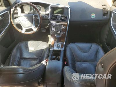 Zdjęcie 8 z 12 samochodu: 2012 VOLVO XC60 3.2 VIN:YV4940DL0C2280010 - miniatura