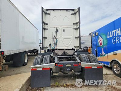 Zdjęcie 6 z 14 samochodu: 2020 FREIGHTLINER CASCADIA 126 SEMI TRUCK VIN:3AKBHHDV8LSLT7232 - miniatura