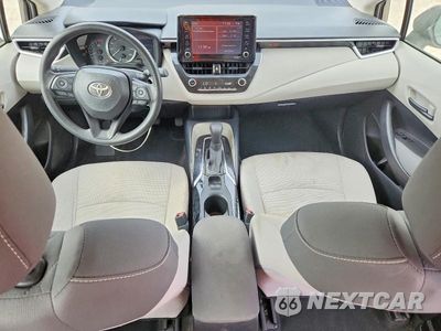 Zdjęcie 8 z 12 samochodu: 2022 TOYOTA COROLLA LE VIN:JTDEPMAE9NJ220936 - miniatura