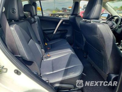 Zdjęcie 11 z 14 samochodu: 2018 TOYOTA RAV4 LIMITED VIN:JTMDFREVXJJ745410 - miniatura