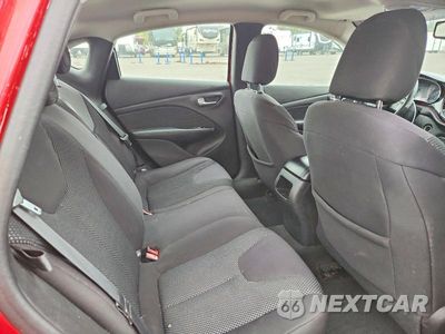 Zdjęcie 10 z 12 samochodu: 2014 DODGE DART SE VIN:1C3CDFAA2ED745347 - miniatura