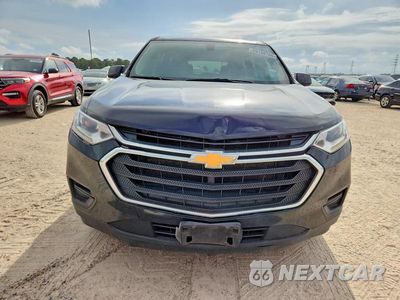 Piąte zdjęcie samochodu w środku: 2020 CHEVROLET TRAVERSE LS VIN:1GNERFKW1LJ192695 - miniatura