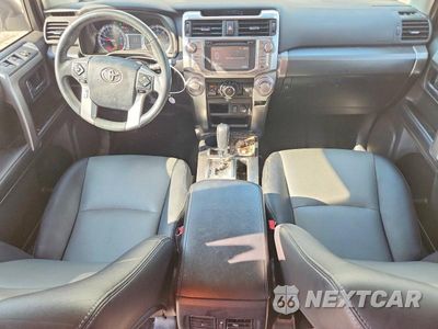 Zdjęcie 8 z 13 samochodu: 2018 TOYOTA 4RUNNER SR5 PREMIUM VIN:JTEZU5JR4J5187507 - miniatura