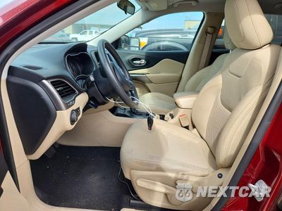 Zdjęcie 7 z 12 samochodu: 2019 JEEP CHEROKEE LATITUDE VIN:1C4PJLCB4KD396214 - miniatura