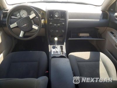 Zdjęcie 8 z 13 samochodu: 2007 CHRYSLER 300 VIN:2C3LA43R97H892674 - miniatura