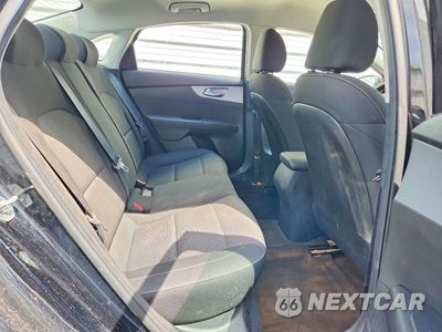 Zdjęcie 10 z 13 samochodu: 2023 KIA FORTE LXS VIN:3KPF24AD8PE540548 - miniatura