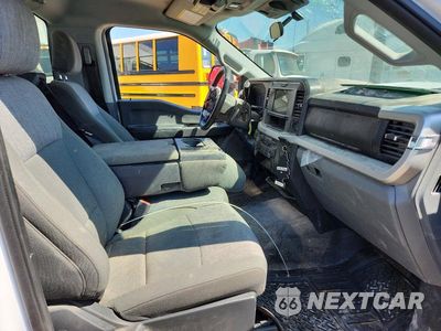Zdjęcie 11 z 13 samochodu: 2025 FORD F450 SUPER DUTY VIN:1FDUF4HT0SDA08693 - miniatura