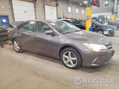 Czwarte zdjęcie samochodu z boku: 2016 TOYOTA CAMRY XLE VIN:4T1BF1FK1GU597020 - miniatura