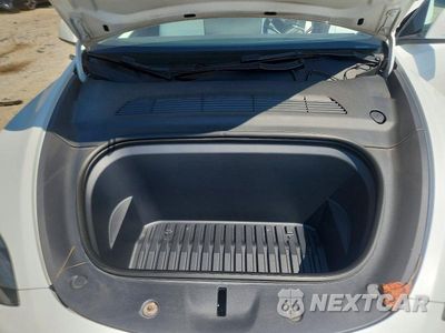 Zdjęcie 11 z 13 samochodu: 2023 TESLA MODEL Y VIN:7SAYGDEE2PF638677 - miniatura