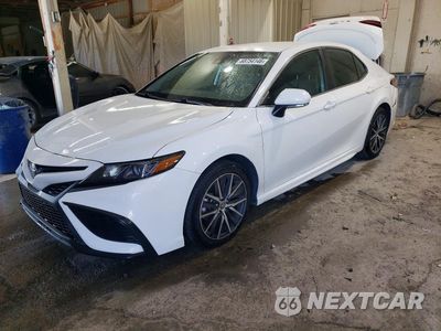 2021 TOYOTA CAMRY SE 4T1T11BK8MU033921 - główne zdjęcie licytacji z USA - miniatura