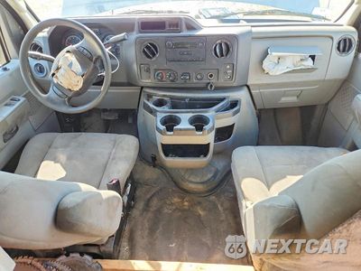 Zdjęcie 8 z 13 samochodu: 2014 FORD ECONOLINE E250 VAN VIN:1FTNE2EW5EDA20356 - miniatura
